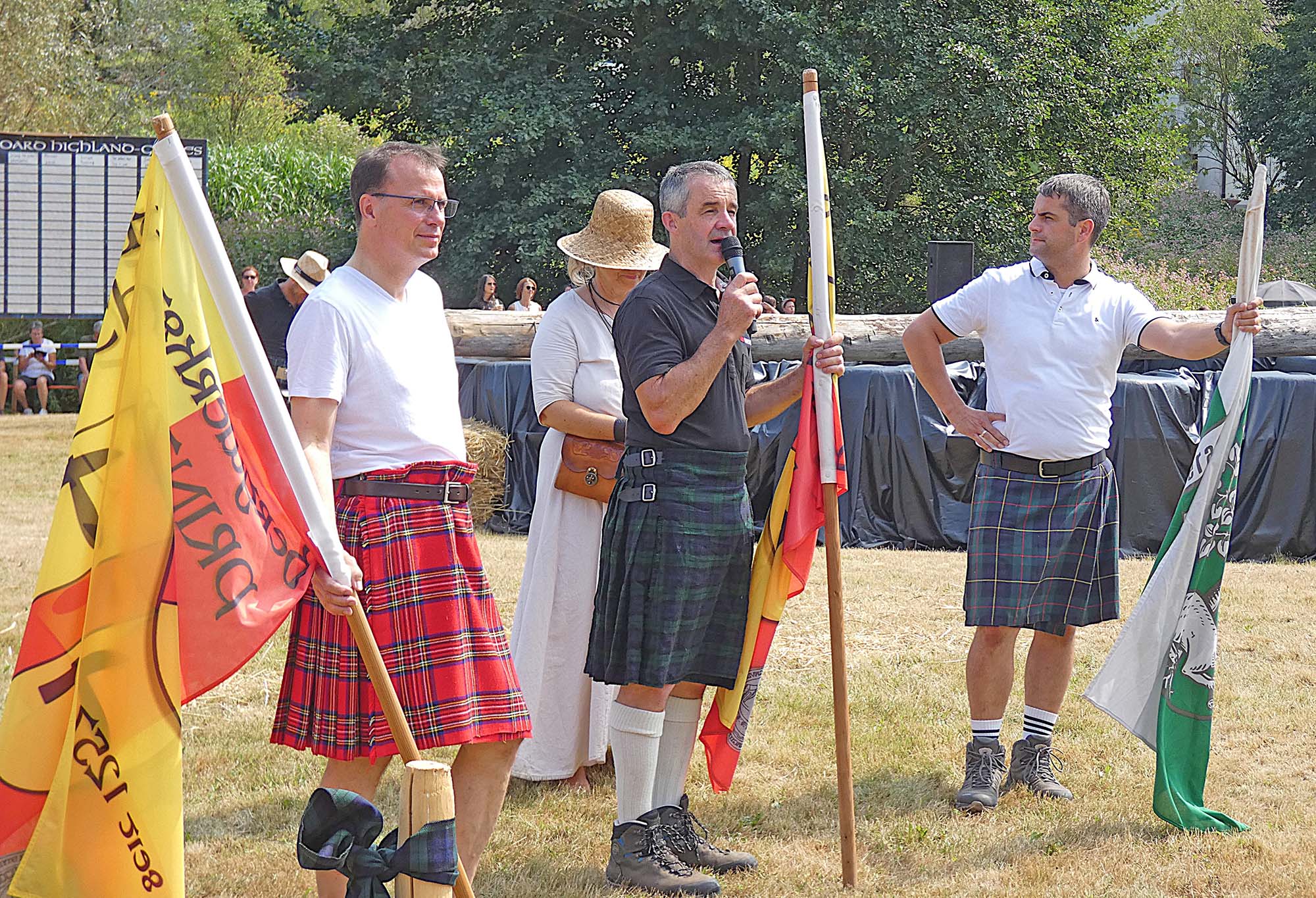 2025-8-18-BI-PB-bia-Highland-Games-und-Begrüßungstrio