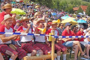 2025-8-18-BI-PB-bia-Highland-Games-und-Jubel Fanblock