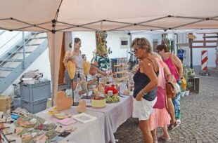OrtsMITte Markt erwacht zur schönsten Feierabendzeit