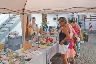 2025-9-1-BI-ds-OrtsMITte-Markt-DSC_0375