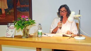 Berührende Autorenlesung mit Anke Feuchter und der Zeitzeugin Claudine Spire