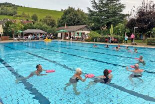 2025-9-15-OH-Tourist-Info-Freibad-Saisonende-Abbaden