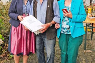 2025-9-17-NO-Oliver Vollmer- 85 Geburtstag Franz Boschert Melanie Junker mit Franz und Angelika Boschert