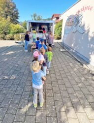 Kita „Fliegerkiste“ feiert den Weltkindertag