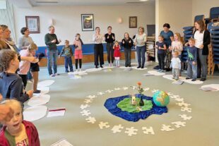 2025-9-29-BI- Andrea Fix-Kinderkirche Begrüßungslied IMG-20250914-WA0055