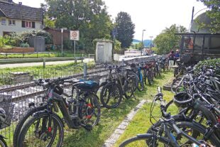 2025-9-8-OH-bia-Kilwi-und-Fahrräder-und-Bahngäste 2