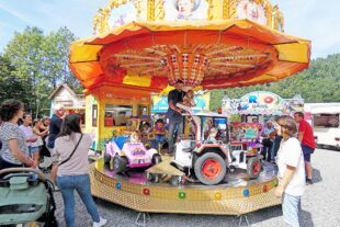 2025-9-8-OH-bia-Kilwi-und-Kinderkarussell