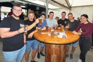 2025-9-8-OH-bia-Kilwi-und-junge Spaßvögel