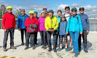 Mit dem Rad durch den Auwald und über den Rhein