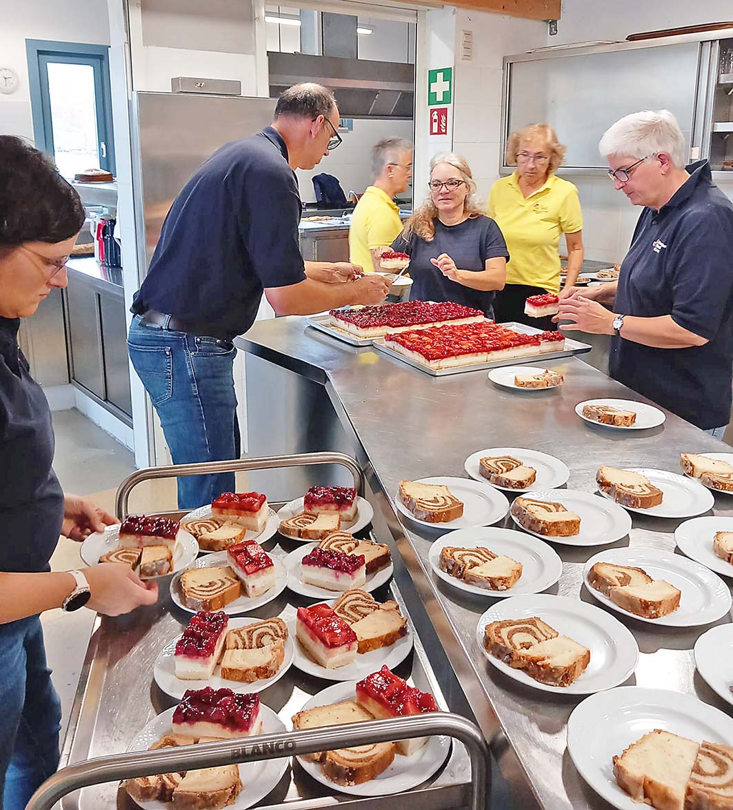 2025-10-24-BI-DRK-Seniorennachmittag-c86258cf-2059-4094-8d9c-81c61b1a291e