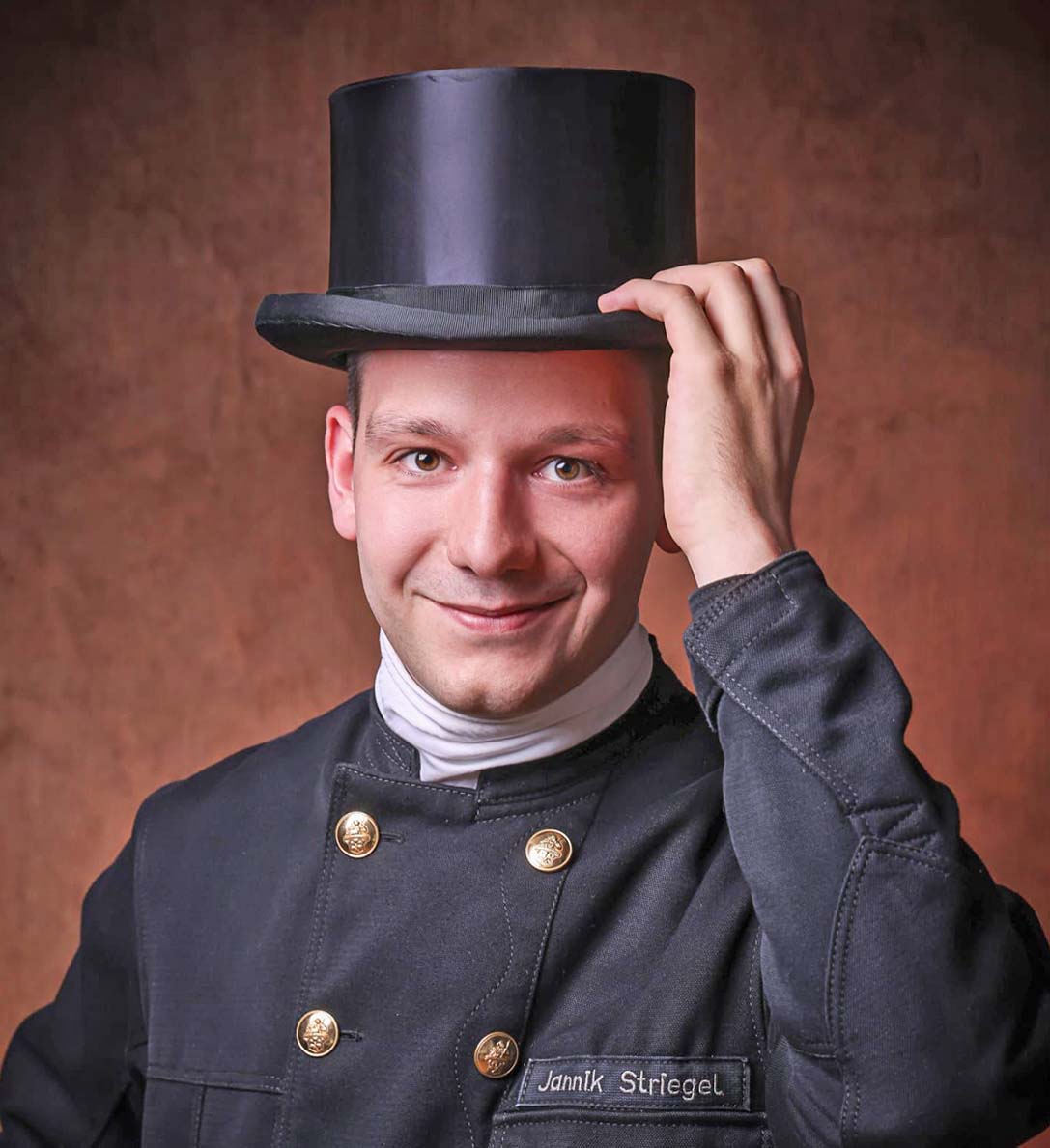 2025-10-28-ZE-UH- sp- Jannik Striegel Schornsteinfeger Bestmeister IAAC5735