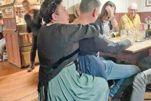 2025-10-30-NO-Touristen Info- Moospfaffabend Mühlstein-Zetzel als Aufhockgeist