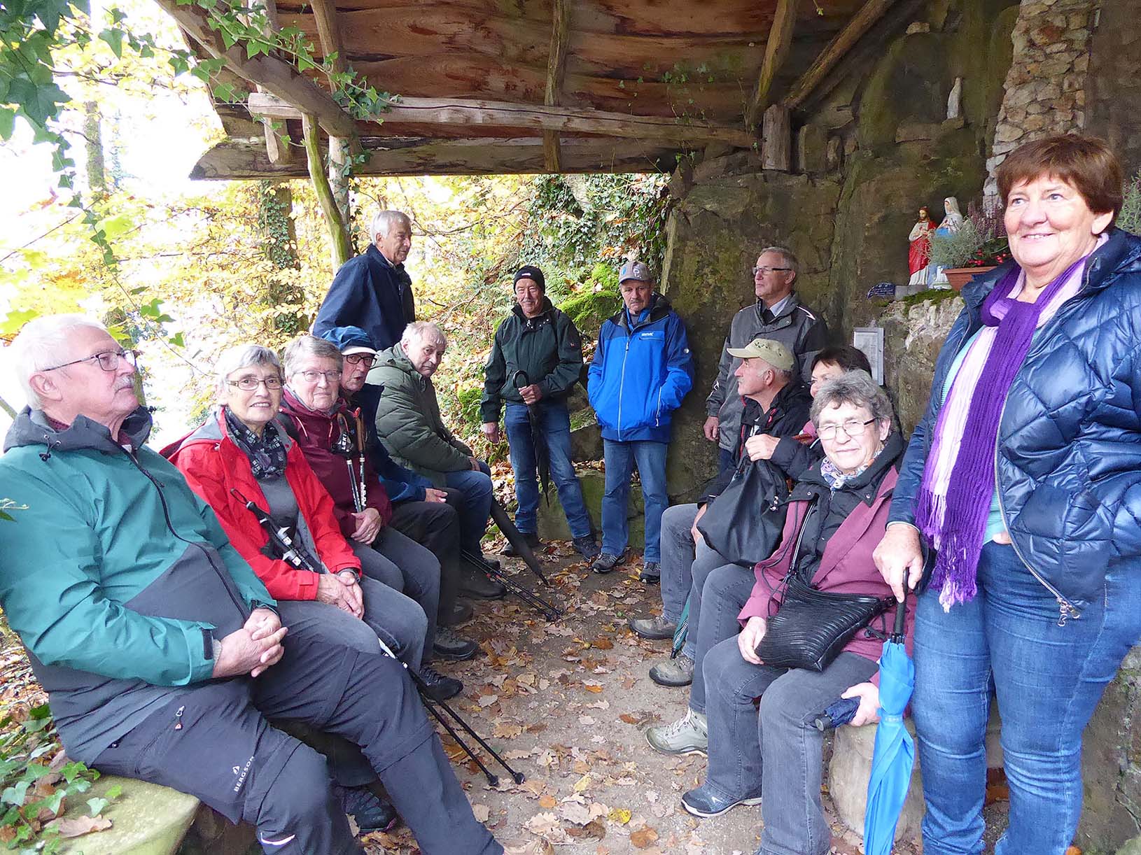 2025-11-12-ZE-UE-Wandergruppe UE-Jahresabschlusswanderung-Einbachtal-P1000331