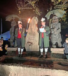 Am Narrenbrunnen herrscht Hochbetrieb