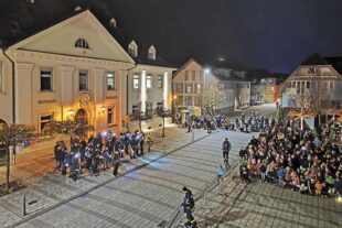 Ortsmitte erstrahlt im Schein der Laternen 2025-11-14-BI-Wiebke Fix-St. Martin-4ad433c0-9a84-40d1-9c49-b527a1f9deac