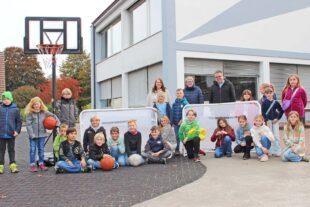 Eine Woche für Kopf, Körper und Kreativität 2025-11-14-OH-Brandenkopf-Schule-Spendenübergabe-Gesunde Woche-IMG_5641