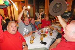 2025-11-14-OH-bia-Bärenzunft-und-Teil Mac-Mac-Band