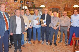 71 Prototyp-Jubilare mit 1935 Jahren Betriebszugehörigkeit geehrt 2025-11-17-ZE-hps-Prototyp Jubilare-DSC_3931