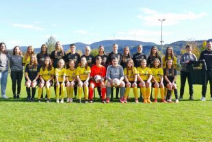 Neue Ausstattung für die Juniorinnen des ZFV 2025-11-19-ZE-Verein-ZFV Mädchen