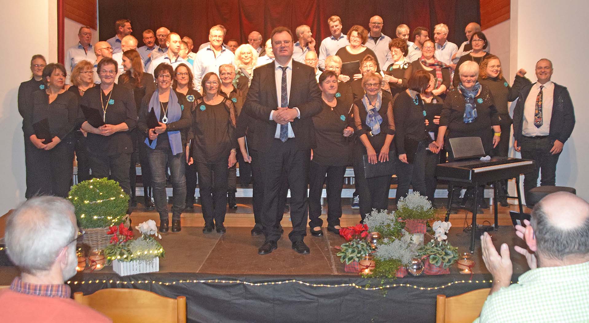 2025-11-24-NO-hv-Chor der Klänge NO-Jahreskonzert-DSC_2818