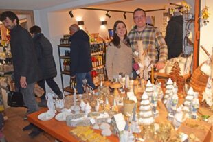 Besucherandrang bei Bienemartins Adventszauber 2025-12-1-ZE-UE-hps-Bienenmartin Adventszauber-DSC_4072