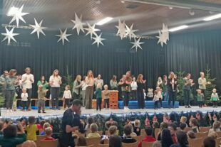 2025-12-10-BI-Robert Kiss-TVB-Nikolausfeier-Eltern-Kind-Turnen