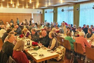 Ein Nachmittag rund um das Thema Engel 2025-12-10-OH-Franz Huber- Seniorennachmittag Oberharmersbach Bild-1