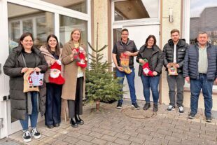 Nikolausbesuch mit 305 Säckchen 2025-12-10-ZE-Kiga Sternschnuppe-PWZ-Nikolaussäckchen-WhatsApp Image 2025-12-04 at 12.46.01