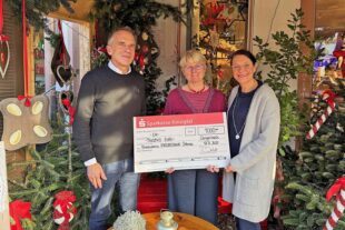 2025-12-17-GB-Förderverein Kinderklinik für Kinderclown_Bild 2-Spendenübergabe-Kinderklinik Ortenau e.V.