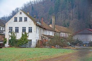 Abbruch von Gebäuden auf dem Keramikareal beginnt Anfang 2026