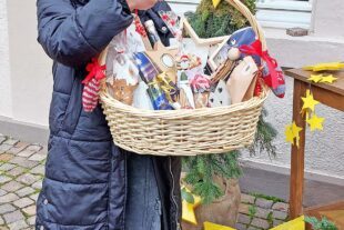 2025-12-29-NO-mnb- Spenden Weihnachtszeit Gewinnerin Schätzfrage 2025