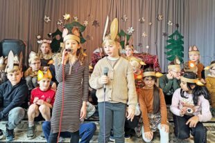 Grundschule Unterharmersbach feiert Weihnachten mit Musical 2025-12-29-ZE-UH-gsuh- Weihnachtsfeier IMG_2258