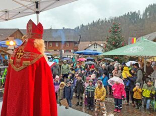 Harmersbacher Winterzauber trotzt Wind und Regen
