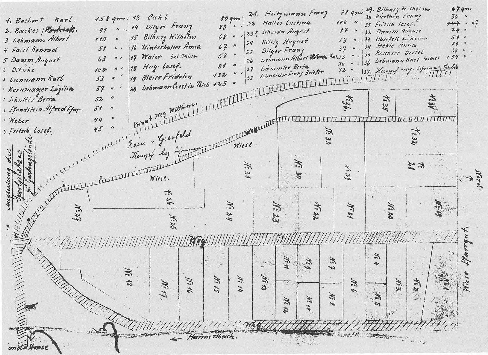 2025-12-30-OH-kal-80 Jahre nach Kriegsende in OH-2025 Silvester 30x41 Sportplatz nach 1945-sw