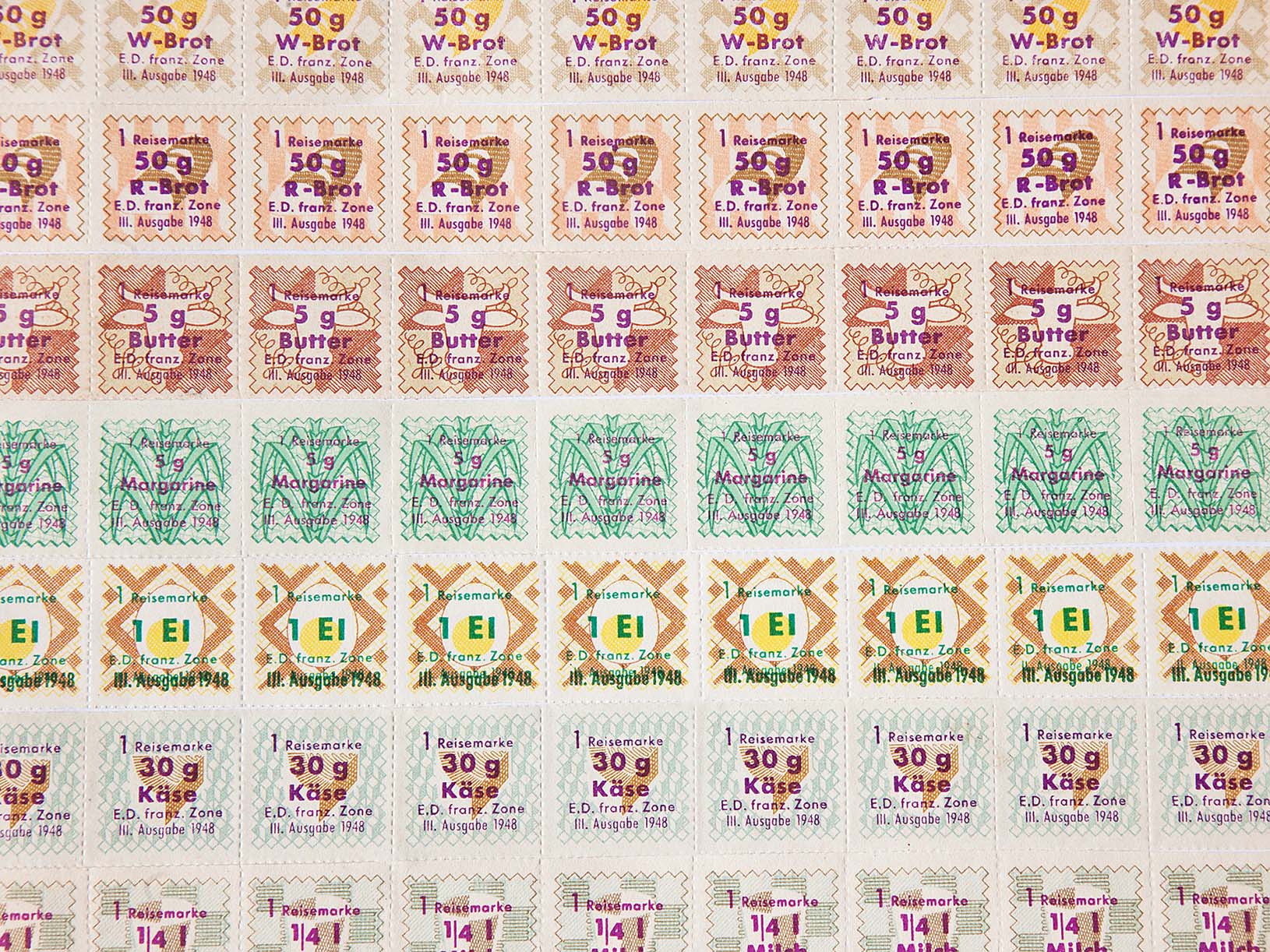 2025-12-30-OH-kal-80 Jahre nach Kriegsende in OH-2025 Silvester Lebensmittelmarken