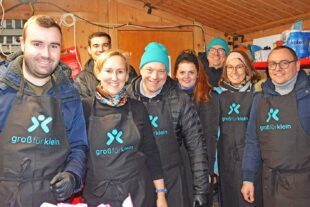 Der kleinste Weihnachtsmarkt im Schwarzwald ist eröffnet 2025-12-5-ZE-hps-Weihnachtshirsch-DSC_4162