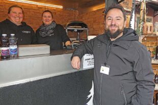 2025-12-8-ZE-bia-Nikolausmarkt-und-Alst Marktorganisation