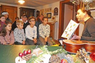 2025-12-8-ZE-bia-Nikolausmarkt-und-Vorlesen