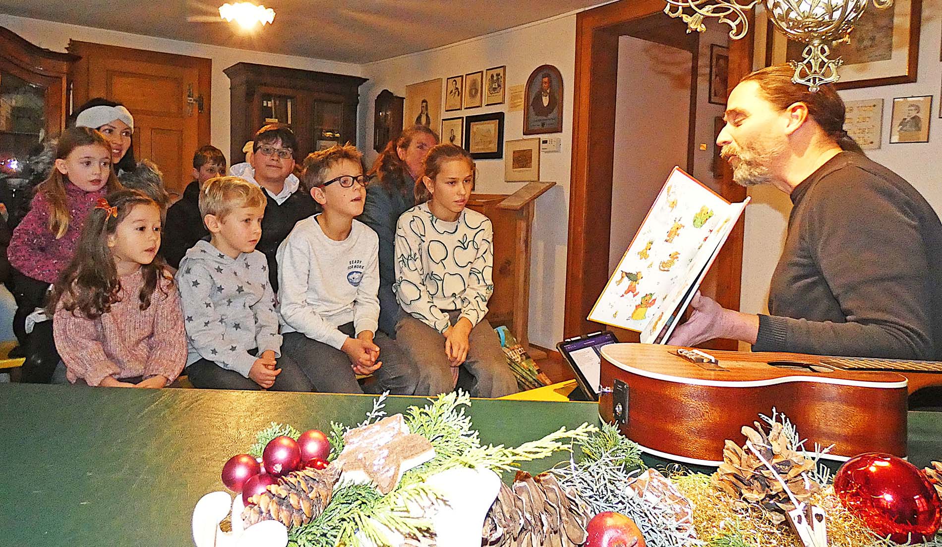 2025-12-8-ZE-bia-Nikolausmarkt-und-Vorlesen