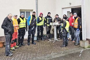 2026-1-16-NO-Vera-Granzow-Narrenzunft-Eine der beiden Gruppen bei einer Versorgungsstation