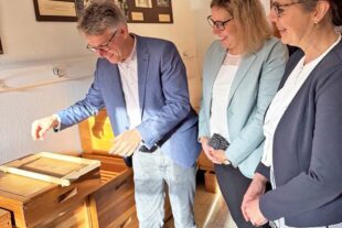 2026-1-23-ZE-OE-Wolfgang Mössinger-Grüne-Besuch Badische Imkerschule.jpg