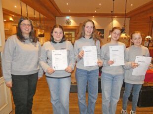 Silber für Jungmusikerinnen des Blasorchesters Biberach