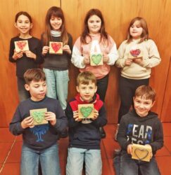 Kinder auf dem Weg zur Erstkommunion