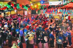 Schwarzwaldhalle wird beim Hexenball zum Hexenkessel 2026-1-9-ZE-UH-Natascha Comeau- Vorbericht Hexenball Hexenball_Bild_Vorbericht