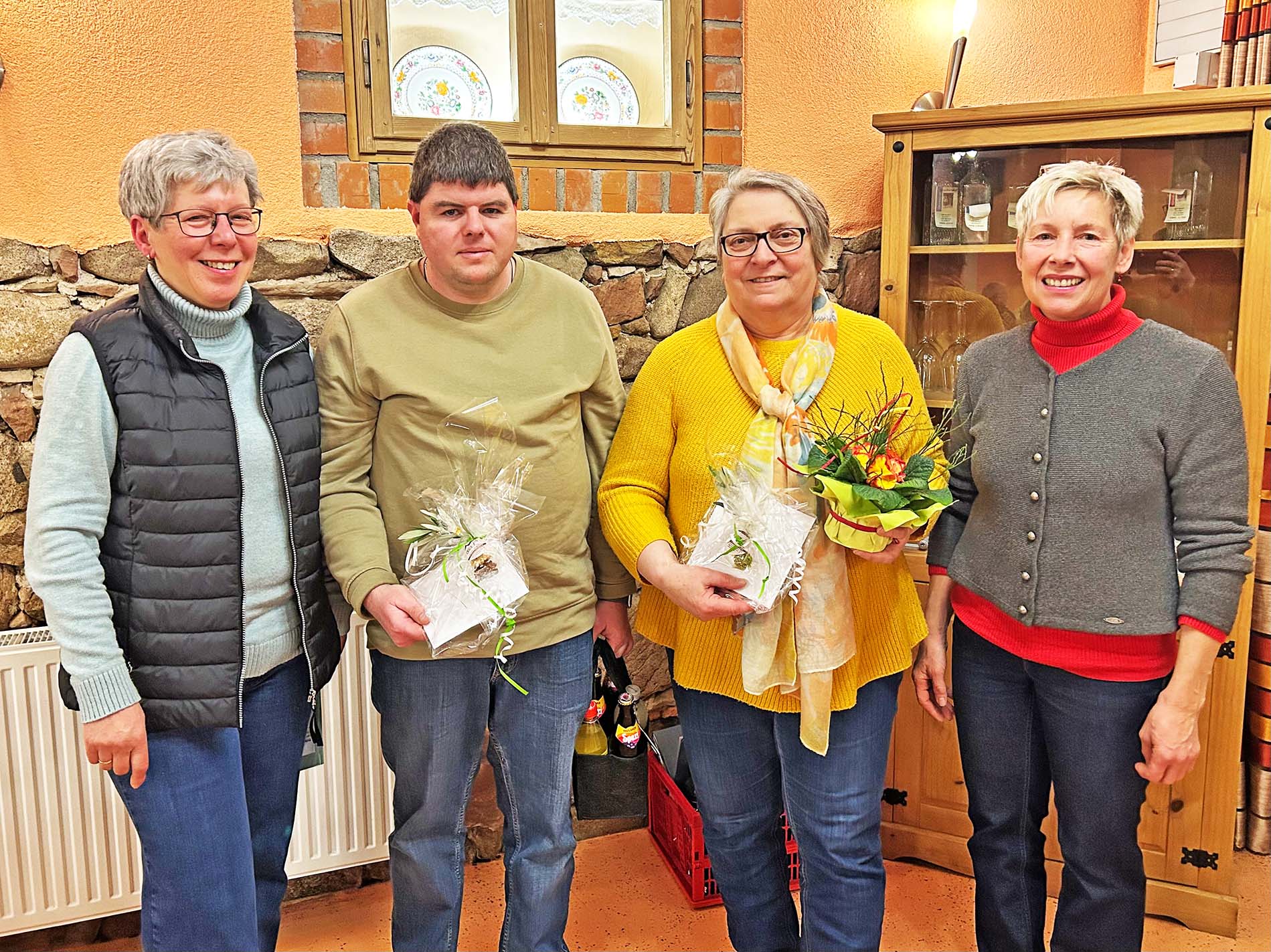 2025-2-25-NO-Ludwig Webering-Trachtengruppe NO-Genveralversammlung-Bild_2