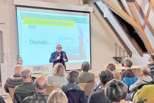 2026-2-25-BI-Wolfgang Mössinger-Besuch Verkehrsminister_Damals, der junge Winfried Hermann_k