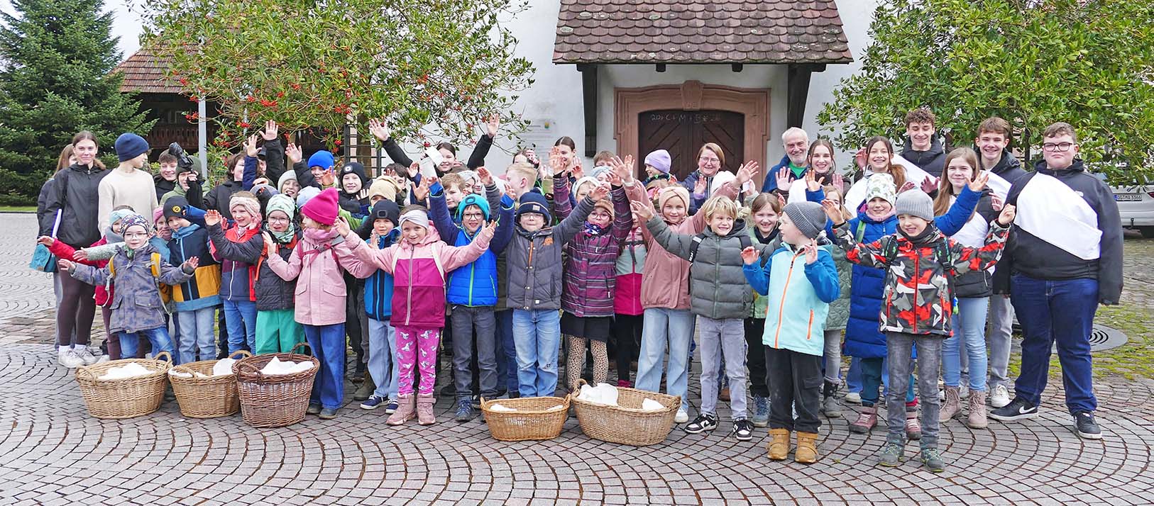 2026-2-25-ZE-UE-Martin Huber-Peterlestag-01 Die Peterlistagschüler von der ersten bis neunten Klasse waren in Unter...ftsrat