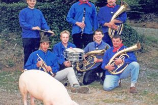 2026-2-6-ZE-UH-privat-Saumusik-1999 Gruppenfoto