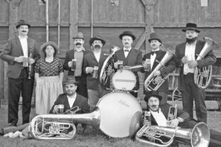 2026-2-6-ZE-UH-privat-Saumusik-2001 Gruppe-sw