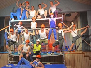 Fliegende Handwerker und andere Traumberufe beim Turnerball